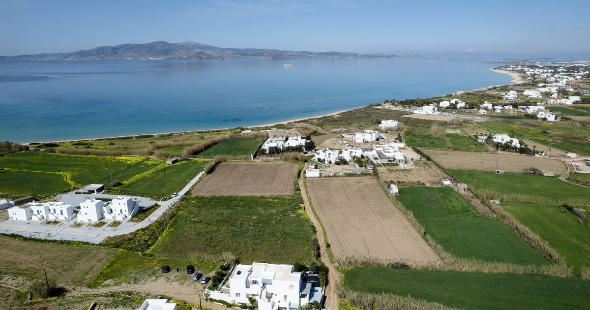 Plaka Beach