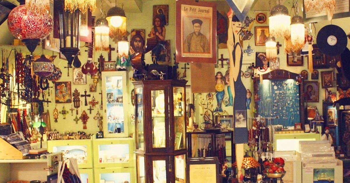 A Unique Jewelry Experience in Santorini