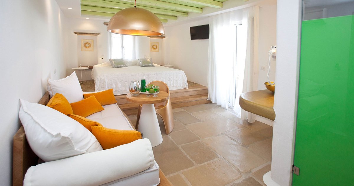 GOLDEN SUN HOTEL