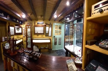 Discover Petra Jewelry In Paros: A Treasure Of Unique Craftsmanship