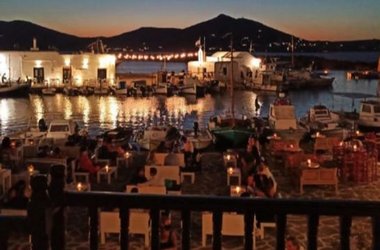 Agosta Bar: The Perfect Blend Of Drinks, Views, And Vibrancy In Naoussa
