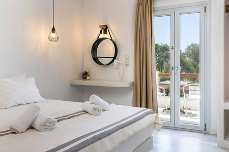 "Korali Gardens: A Family-Oriented Oasis of Hospitality in Naxos"