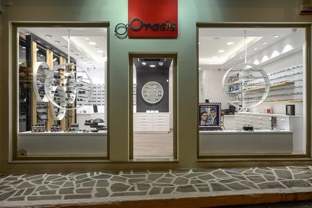 Orasis Optika: A Vision of Care and Quality on Naxos Island