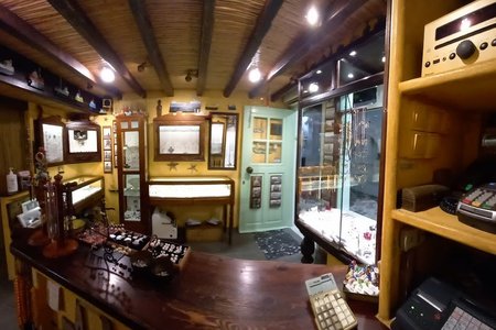 Discover Petra Jewelry in Paros: A Treasure of Unique Craftsmanship