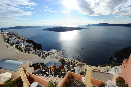 Kavalari Hotel: A Historic Retreat with Breathtaking Views of Santorini