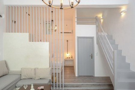 Venetian Suites Naxos: A Tranquil Retreat with Personalized Service