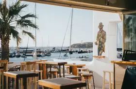 Swing Bar Naxos: The Heartbeat of the Island's Nightlife