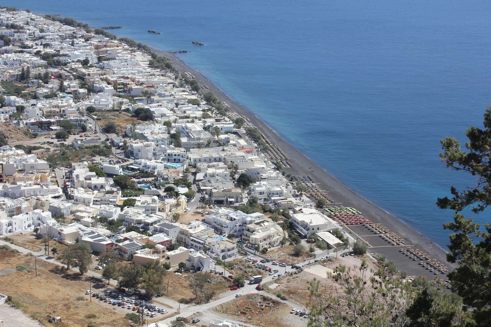 Kamari Beach