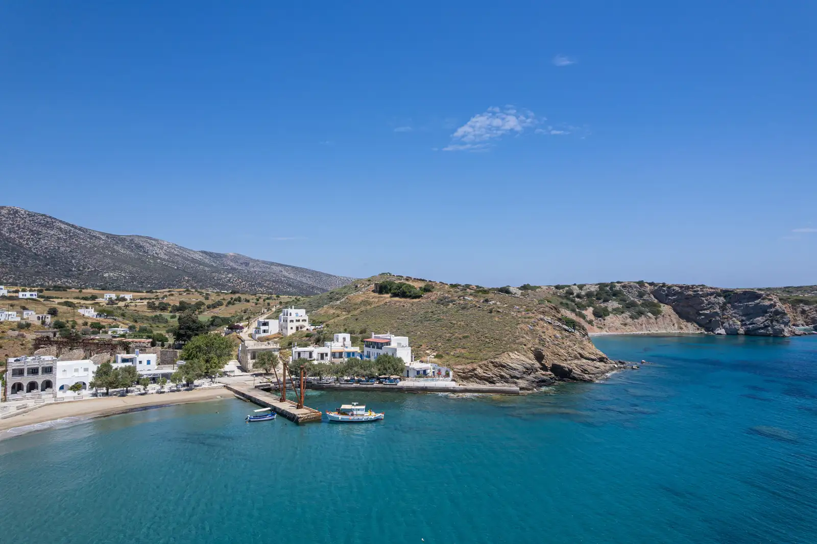 Moutsouna Beach