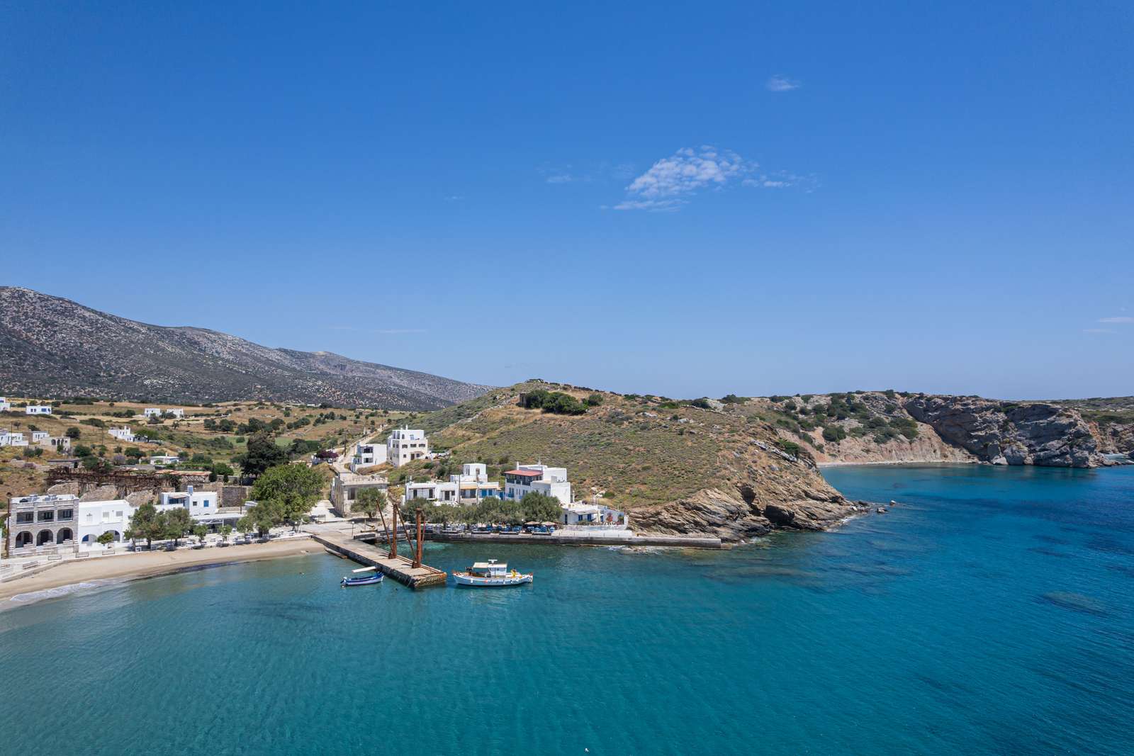 Moutsouna Beach
