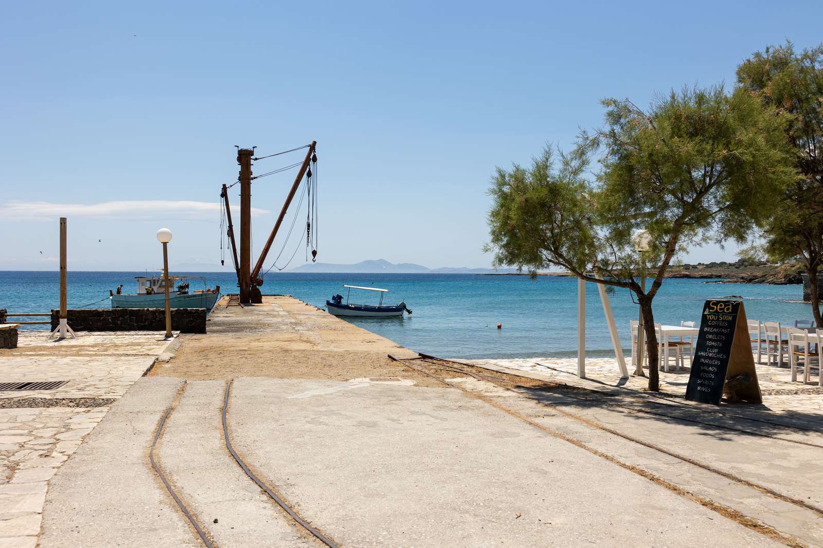 Moutsouna Beach