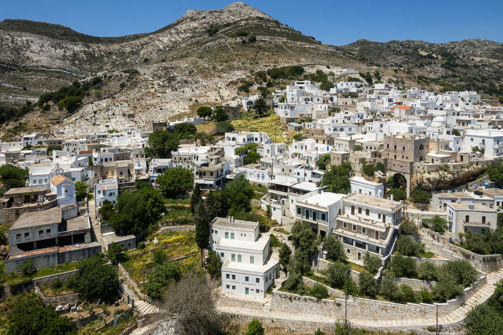 Apeiranthos